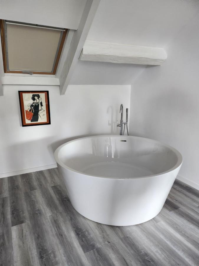 Maison Face A L'Abbaye D'Hautvillers - 2 Bedrooms 2 Bathrooms, Parking Exteriör bild