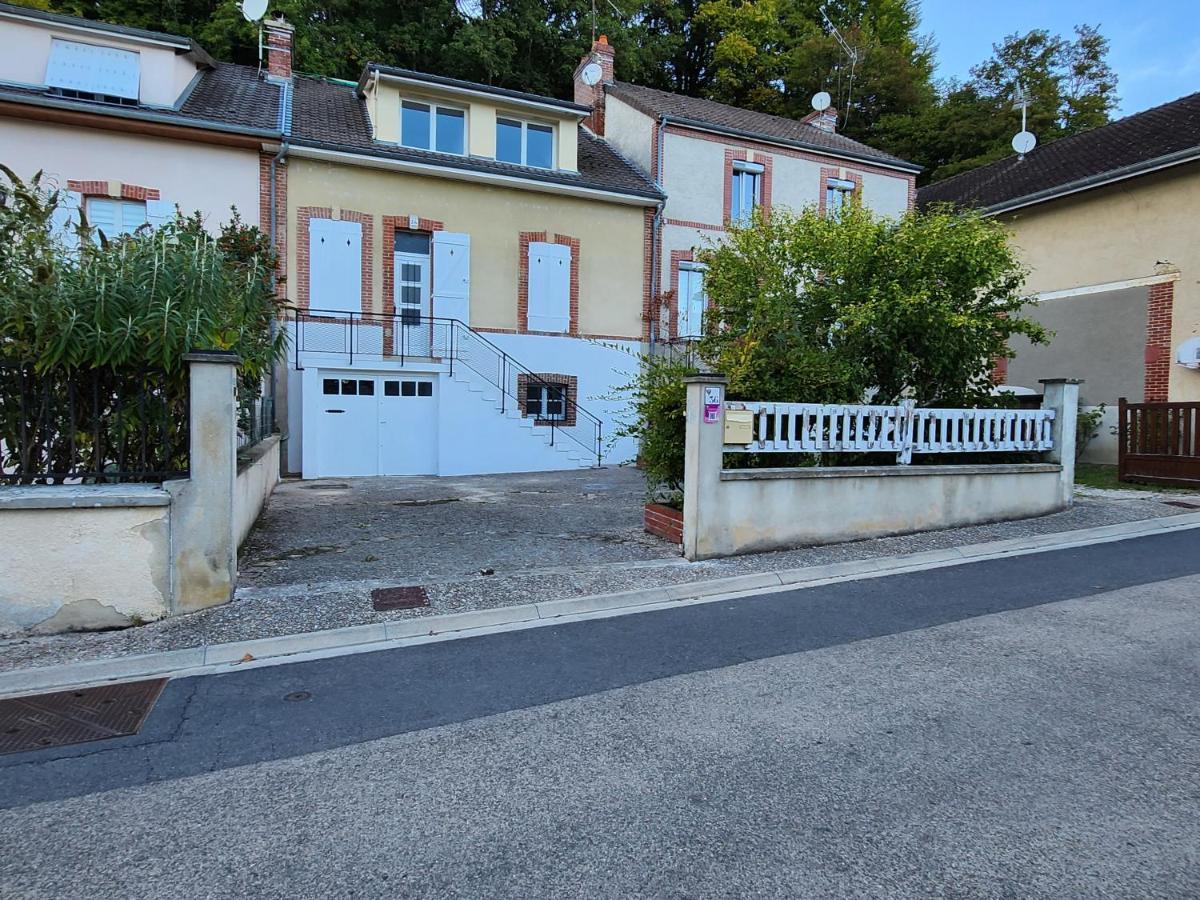 Maison Face A L'Abbaye D'Hautvillers - 2 Bedrooms 2 Bathrooms, Parking Exteriör bild