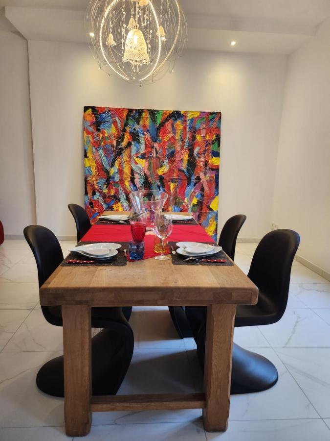 Maison Face A L'Abbaye D'Hautvillers - 2 Bedrooms 2 Bathrooms, Parking Exteriör bild