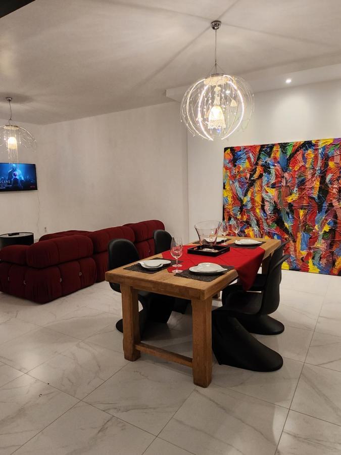 Maison Face A L'Abbaye D'Hautvillers - 2 Bedrooms 2 Bathrooms, Parking Exteriör bild